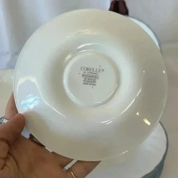 Vintage Corelle PINK TRIO White Swirl Soup Cereal Bowls and Saucer Side Plates - Picture 5 of 5